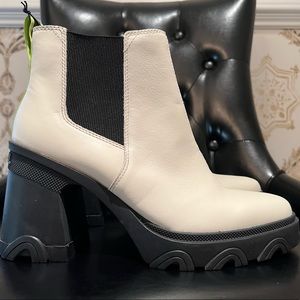 Sorel BREX™ BOOT CHELSEA 9.5 NWT